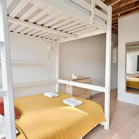 Stylish Mezzanine In The Heart Of 3f Paříž
